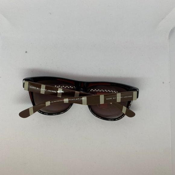 Marc Jacobs Sunglasses main image 5